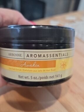 ARBONNE Aromassentials Awaken Sea Salt Scrub 5oz Sealed